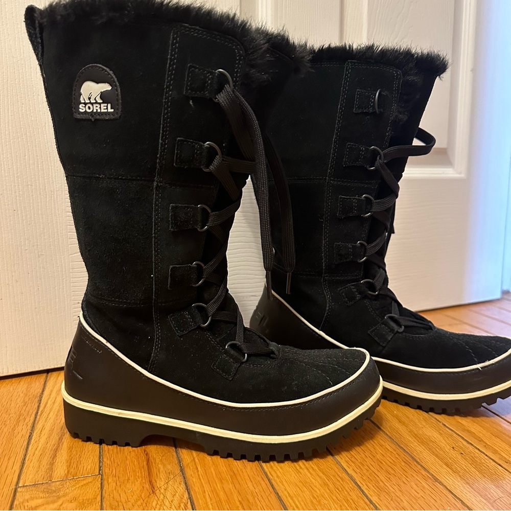 Sorel Trivoli High - Black waterproof suede boots